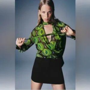 Zara - PRINTED CROSSED BLOUSE GREEN - REF. 8461/268